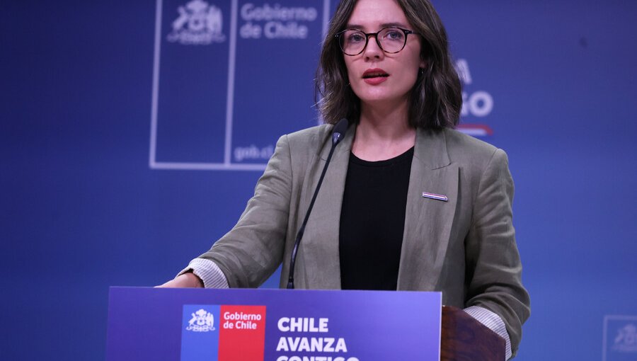 Ministra vocera de Gobierno da luces sobre futuro de General Yáñez: podría dejar el cargo ante su inminente formalización