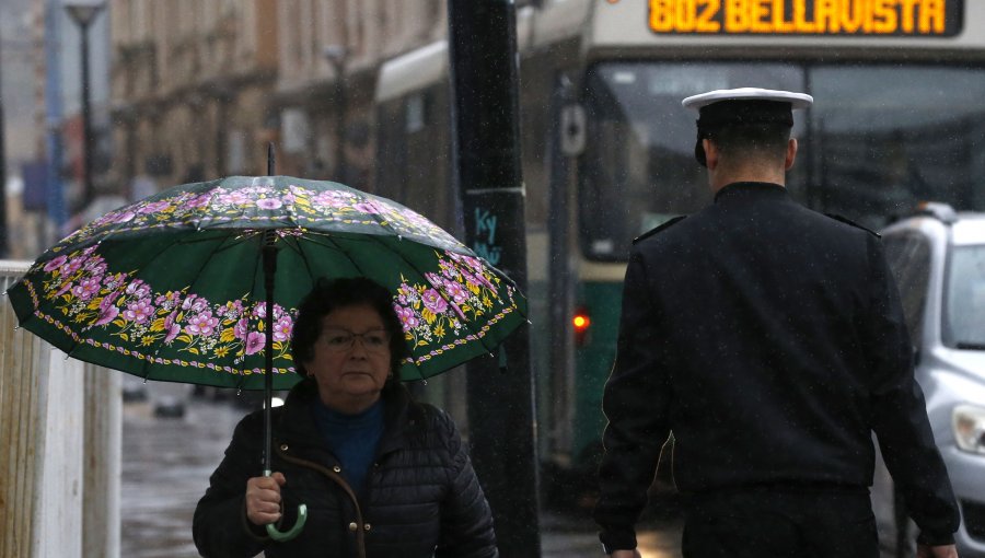 Anuncian precipitaciones para este martes en la región de Valparaíso: lluvia podría extenderse hasta el miércoles 1 de mayo