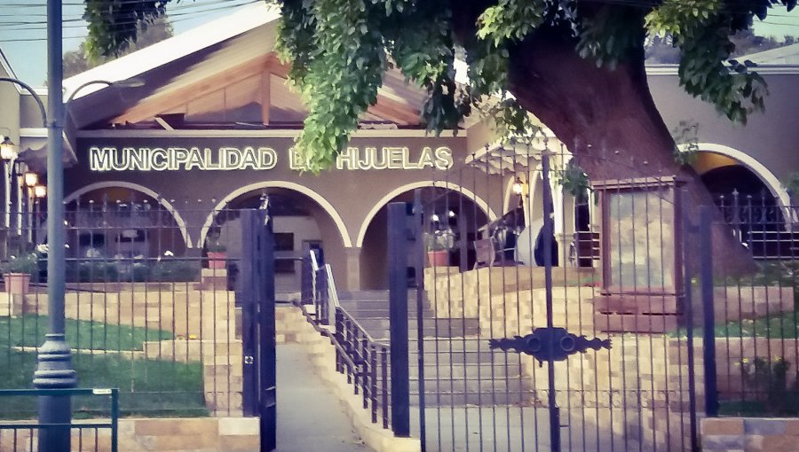 Contraloría detecta pago improcedente en Hijuelas: Municipio contrató a consultora jurídica pese a tener unidad especializada