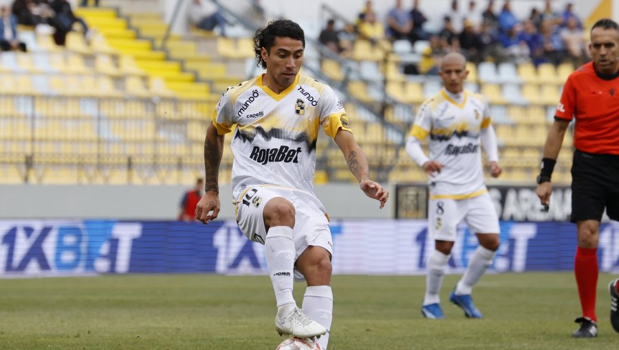 Luciano Cabral pone paños fríos a opción de dejar Coquimbo: "Tengo contrato hasta fin de año"