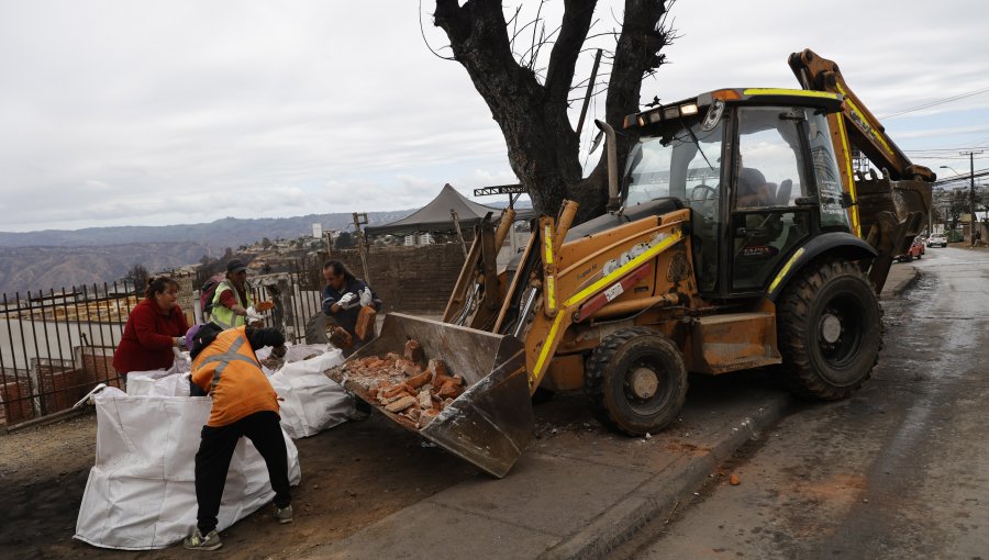 U. Católica de Valparaíso participa en diseños de nuevas alternativas viales en zonas afectadas por el megaincendio en Viña