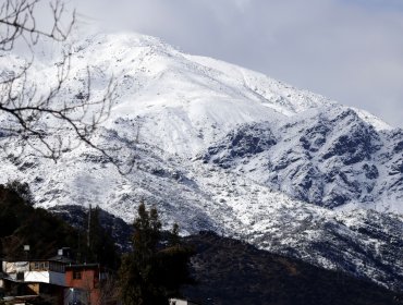 Dirección Meteorológica emite pronóstico de nevadas en tres regiones del sur del país
