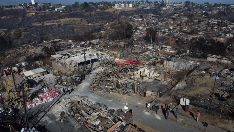Bomberos afirma en comisión investigadora sobre megaincendio en la región de Valparaíso que "hubo una intencionalidad de producir daño"
