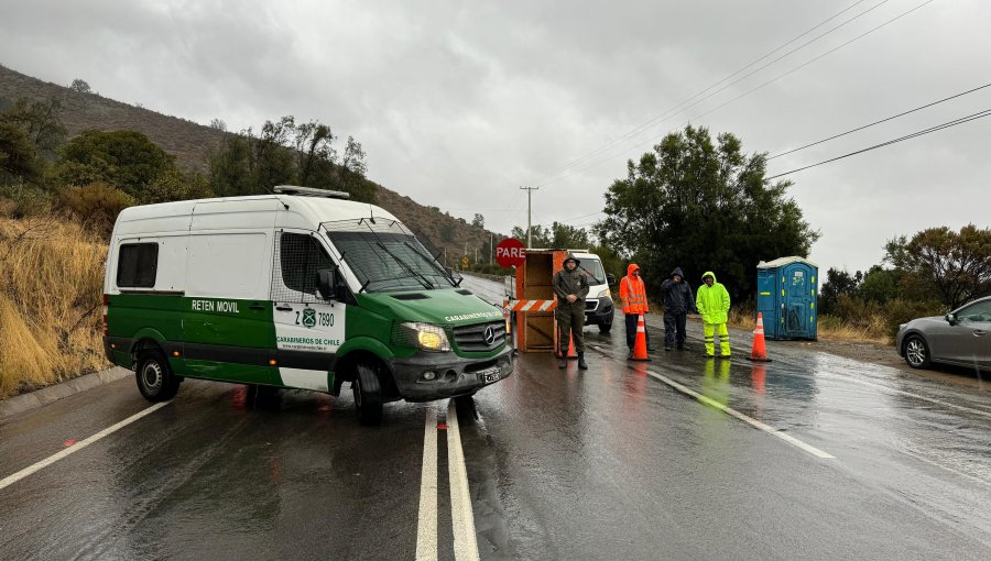 Anuncian corte total del tránsito en cuesta La Dormida de Olmué por condiciones climáticas