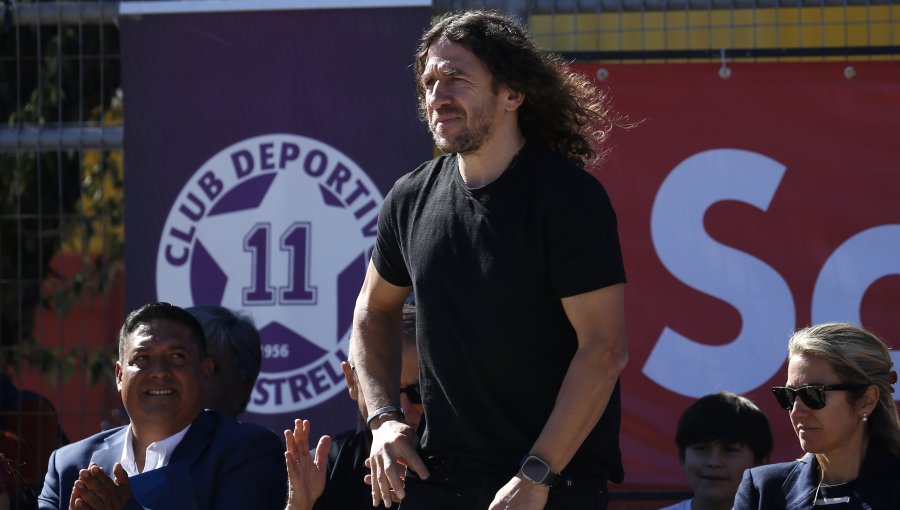 Carles Puyol, ex campeón del mundo con España, inauguró canchas en Valparaíso y Viña