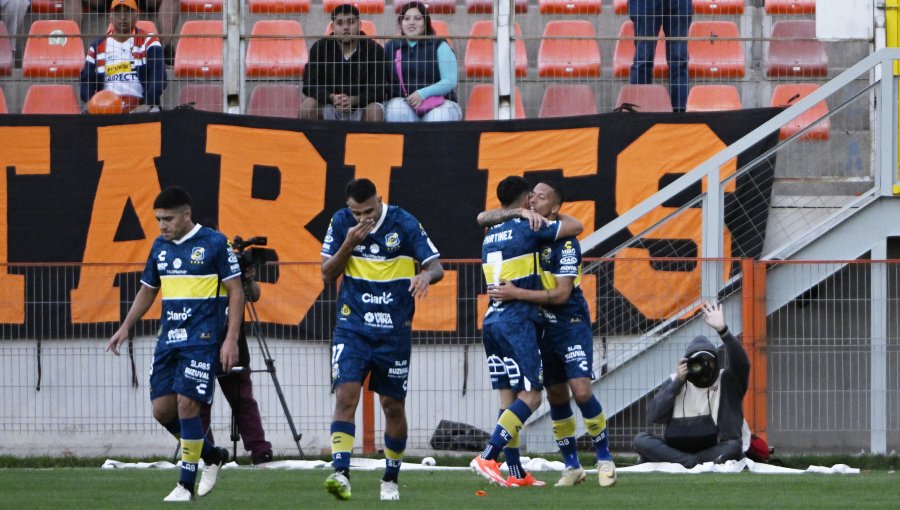 Federico Martínez y Rodrigo Contreras recibieron sanciones tras ser expulsados en victoria de Everton ante Cobreloa