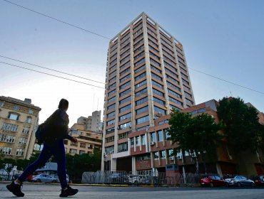 Nuevo amago de incendio ratifica preocupante estado del edificio Esmeralda de Valparaíso