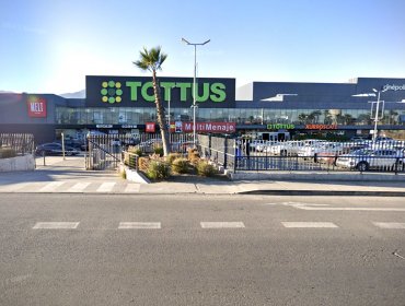 Funcionamiento del supermercado Tottus al interior del Mall de Quillota en jaque: se quedaría sin acceso ni estacionamientos