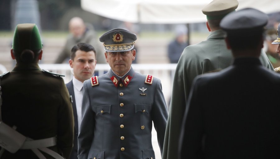 Gobierno anuncia continuidad de comandante en jefe del Ejército tras reunión con presidente Boric