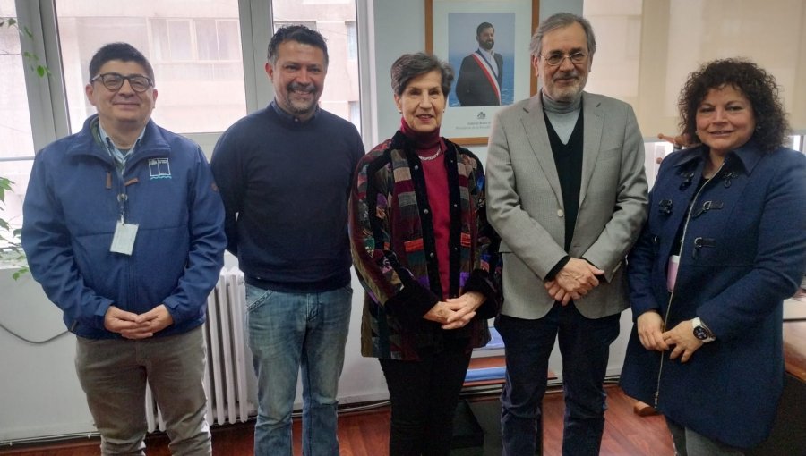 Senadora Allende: “Valoramos los avances para el futuro hospital Van Buren, el consultorio en Juan Fernández, y los hospitales de San Antonio y Los Andes”