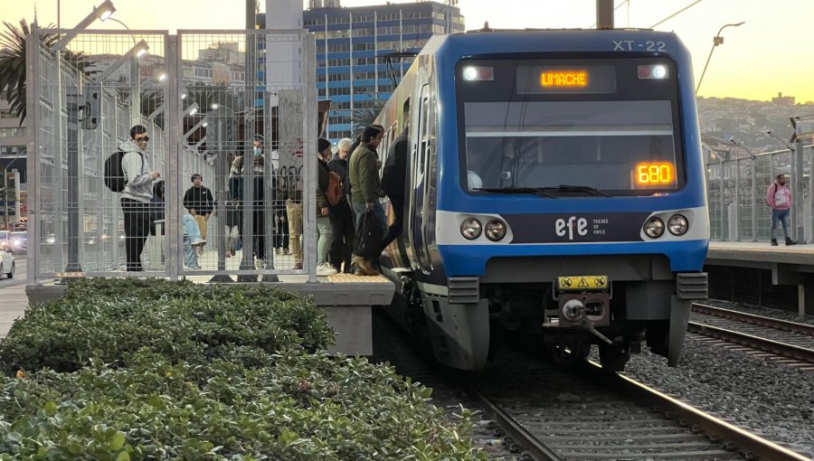 Inspeccionan trabajos que potenciarán la seguridad de la estación Bellavista de Valparaíso