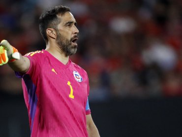 Claudio Bravo no da pistas sobre su futuro en el fútbol: "Ya veremos dónde toca"