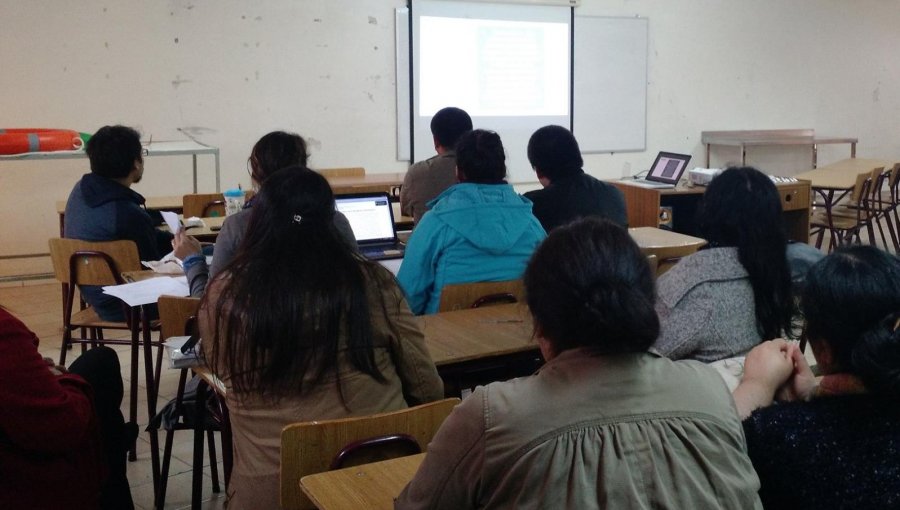 Por malos olores evacúan a 16 alumnos del Liceo Politécnico de Quintero: Iniciaron investigaciones para dar con fuente emisora