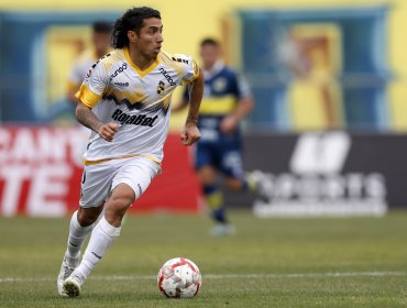 Luciano Cabral tendrá reunión clave para intentar jugar con la Roja la Copa América 2024