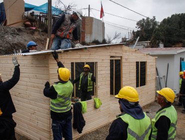 A un mes del invierno, aún faltan por construir 1.000 viviendas de emergencia en la zona afectada por el megaincendio en la V Región