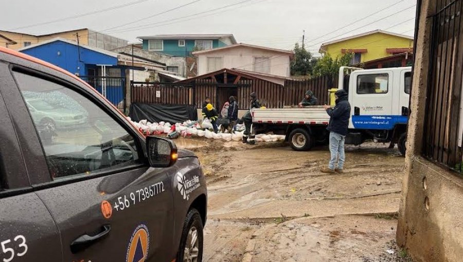 Sistema frontal en Viña del Mar ha "generado afectaciones medianas" y no se han reportado "emergencias de consideración"