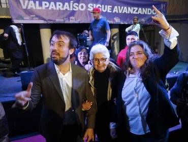 Candidatos por la Alcaldía de Valparaíso celebran salida de Jorge Sharp del tablero electoral de octubre, pero apuntan a su "delfín"