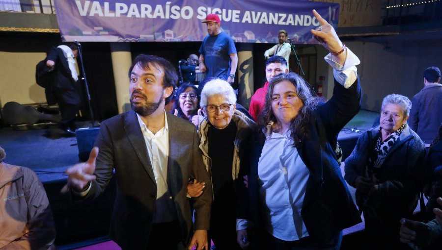 Candidatos por la Alcaldía de Valparaíso celebran salida de Jorge Sharp del tablero electoral de octubre, pero apuntan a su "delfín"