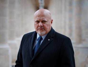 Quién es Karim Khan y por qué es controvertido el fiscal que pidió órdenes de arresto contra Netanyahu y los líderes de Hamás