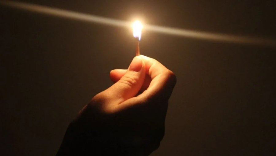 Piden citar a comisión de Energía a ENEL, SEC y Municipios más afectados por masivos cortes de suministro por lluvias en Santiago