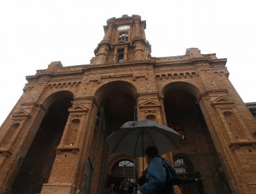 Tras 855 días de trabajo, entregan la renovada Iglesia San Francisco de Valparaíso