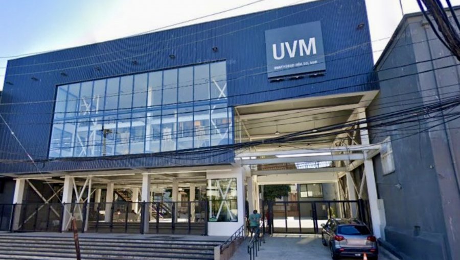 Estudiantes de la Universidad de Viña del Mar exigen más compromiso con la salud mental tras intento de suicidio de alumna de Psicología