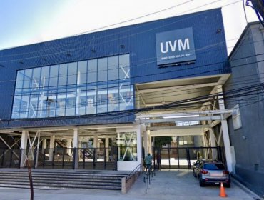 Estudiantes de la Universidad de Viña del Mar exigen más compromiso con la salud mental tras intento de suicidio de alumna de Psicología