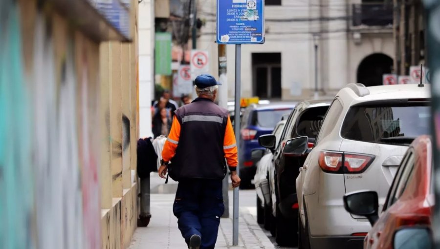 Ofician a alcalde Sharp por posible evasión de IVA en parquímetros administrados por la Municipalidad de Valparaíso