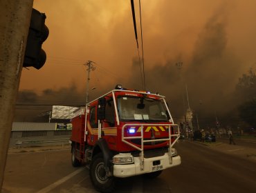 Diputados de Valparaíso expresan su apoyo a Bomberos tras detención de voluntario por su presunta responsabilidad en megaincendio