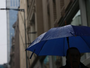 Dirección Meteorológica emite aviso por tormentas eléctricas en regiones de Valparaíso, O’Higgins y el Maule