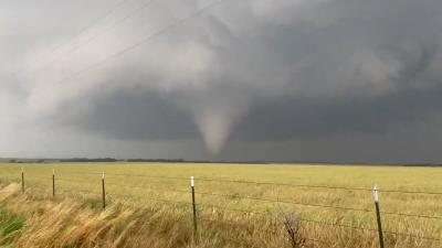 Ascienden a 18 los fallecidos por tornados en Estados Unidos