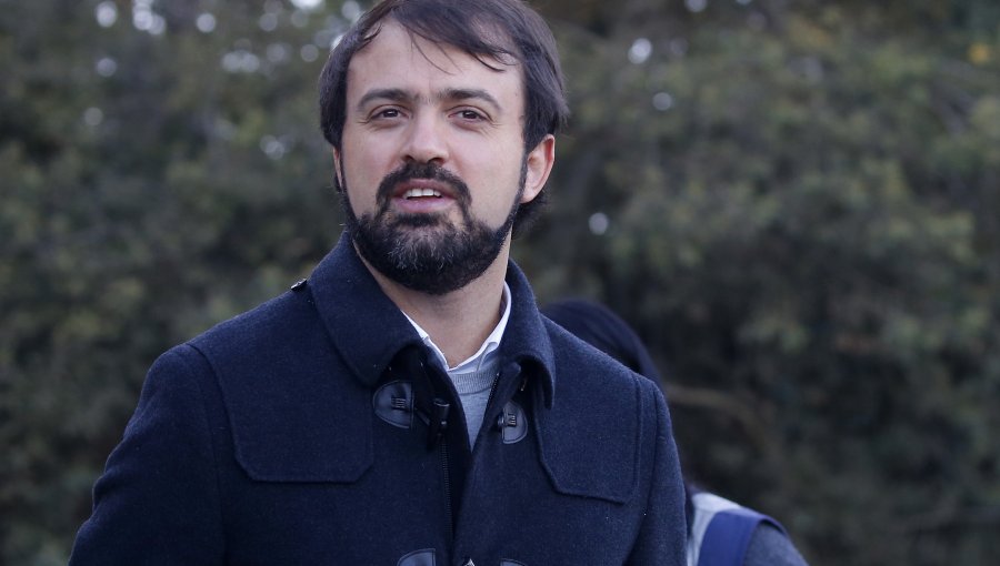 Alcalde Sharp por posible candidatura a senador por Valparaíso: "No lo puedo descartar"