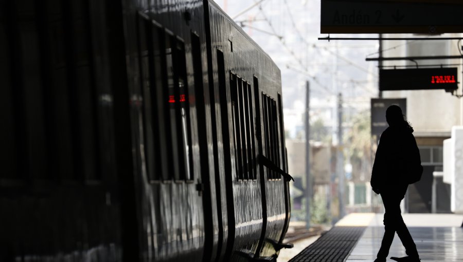 Plan de Seguridad Integral: EFE Valparaíso aumentó en 69% los guardias y en 30% los vigilantes en el Tren Limache-Puerto