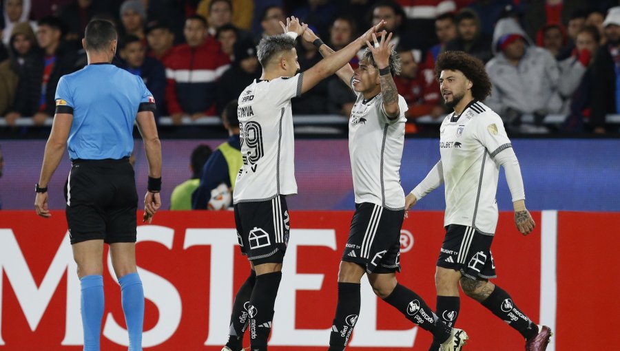 Colo-Colo empató con Cerro Porteño y abrochó su clasificación a octavos de final de Copa Libertadores