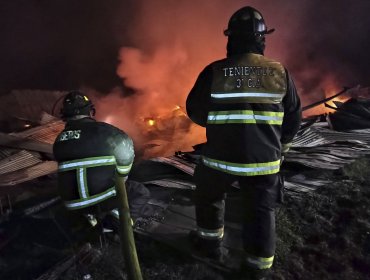 Desconocidos quemaron tres antenas de telefonía en La Araucanía