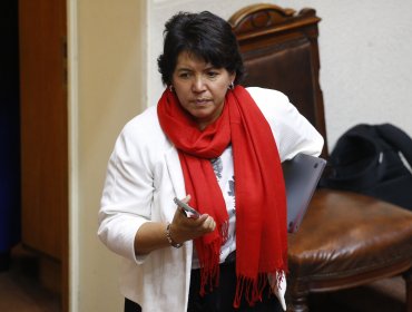 Senadora Provoste por Presidente Boric: "Recibe a un senador para comer un completo y no a una comisión"