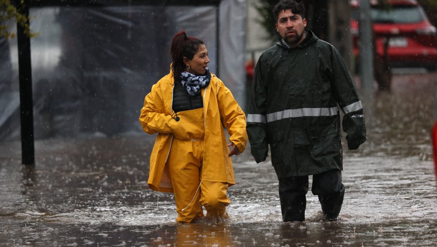 Emiten alerta por fuertes precipitaciones para tres regiones de la zona central del país