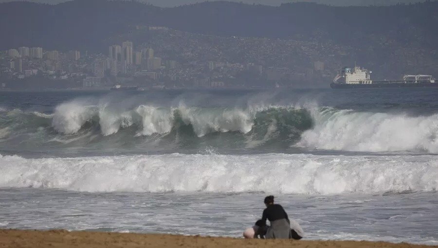 Armada entrega nuevo aviso de marejadas que afectará a la región de Valparaíso