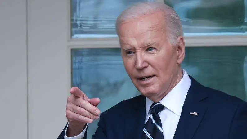 Biden emite una orden ejecutiva para restringir la entrada y el asilo de migrantes indocumentados en EE.UU.