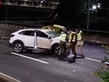 Dos personas muertas y un herido grave deja accidente en Costanera Norte en Providencia: un vehículo iba contra el tránsito