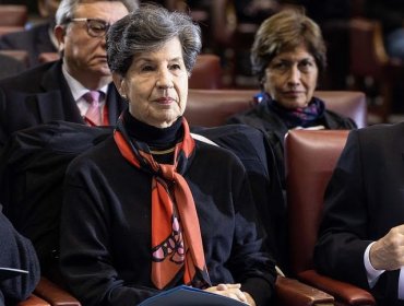 Senadora Allende pide al gobierno que aclare la rebaja del límite del consumo de agua potable que puede recibir subsidio