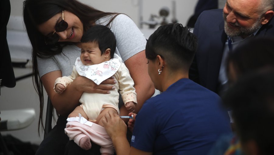 Subsecretario de Redes Asistenciales defiende medidas adoptadas contra la influenza y la bacteria asesina: "Hemos hecho lo correcto"