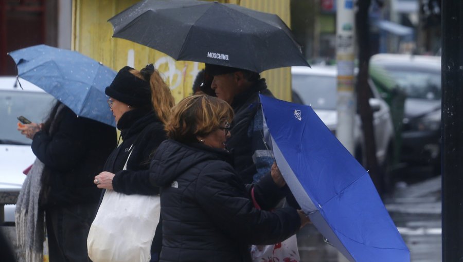 Balance sistema frontal: 13 viviendas con daños y 16.880 clientes sin suministro eléctrico