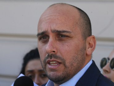 Andrés Longton confirma carrera por el Senado y llama a Hoffmann a bajarse de candidatura por la Gobernación Regional de Valparaíso