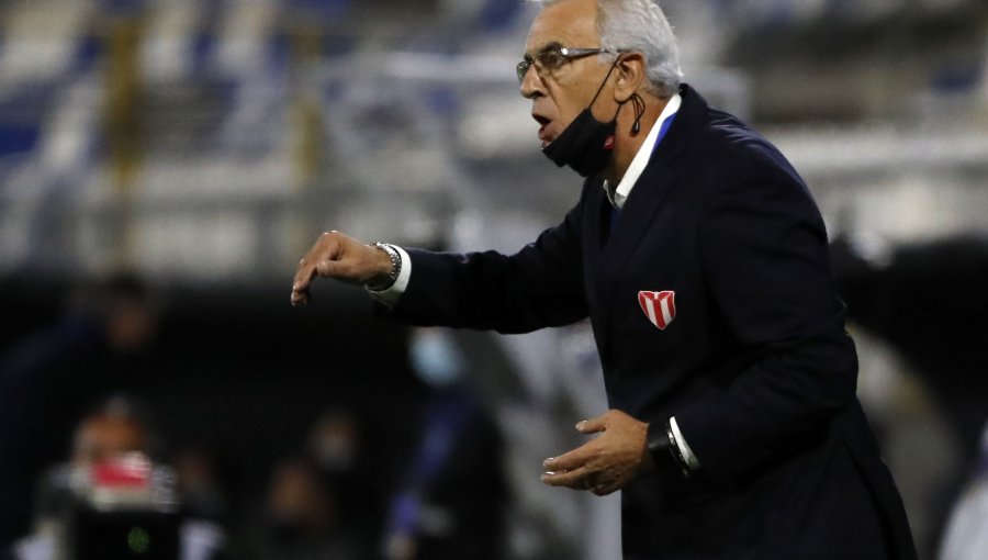 Jorge Fossati asume complicaciones en Perú, rival de Chile, de cara a la Copa América