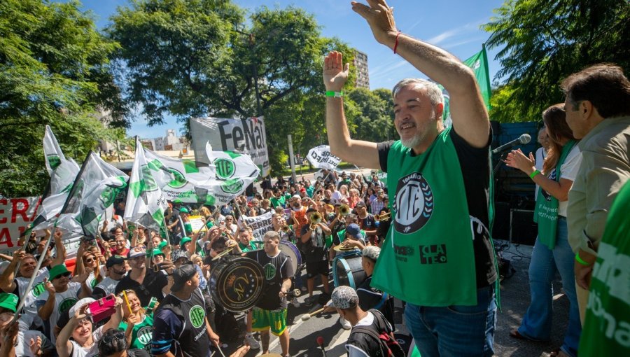 Trabajadores públicos de Argentina convocan un paro este miércoles para exigir el rechazo a la Ley Bases