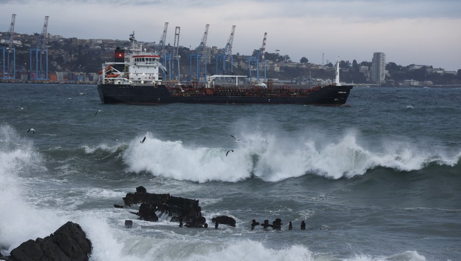 Anuncian nuevo episodio de marejadas en la región de Valparaíso para los días jueves y viernes: habrá "fuerte rompiente"
