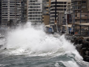 Por marejadas anormales: Declaran Alerta Temprana Preventiva para las comunas del borde costero entre Arica y Los Lagos