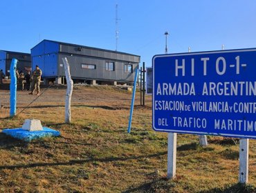 Canciller calificó como "error de buena fe" construcción de Armada argentina en territorio chileno