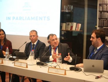 Congreso realiza inédita «Conferencia sobre Inteligencia Artificial en los Parlamentos» con expositores de Australia, Estonia y Brasil